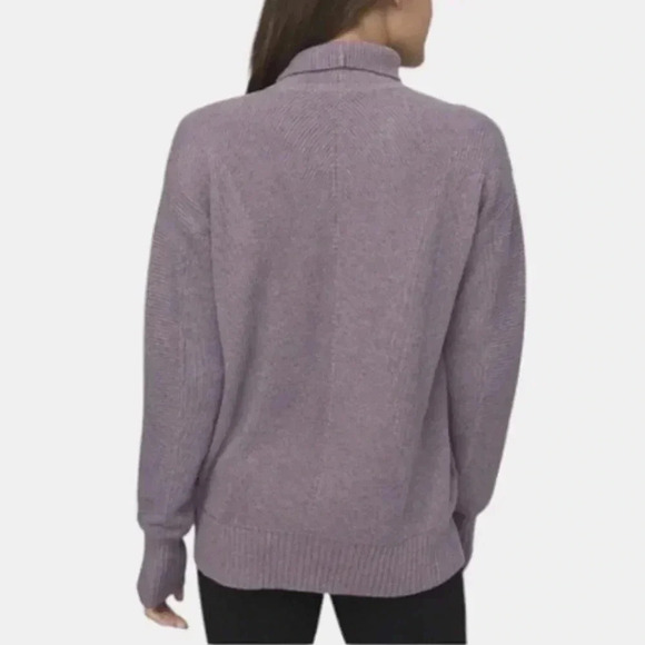 Lululemon I L - Picture 9 of 10